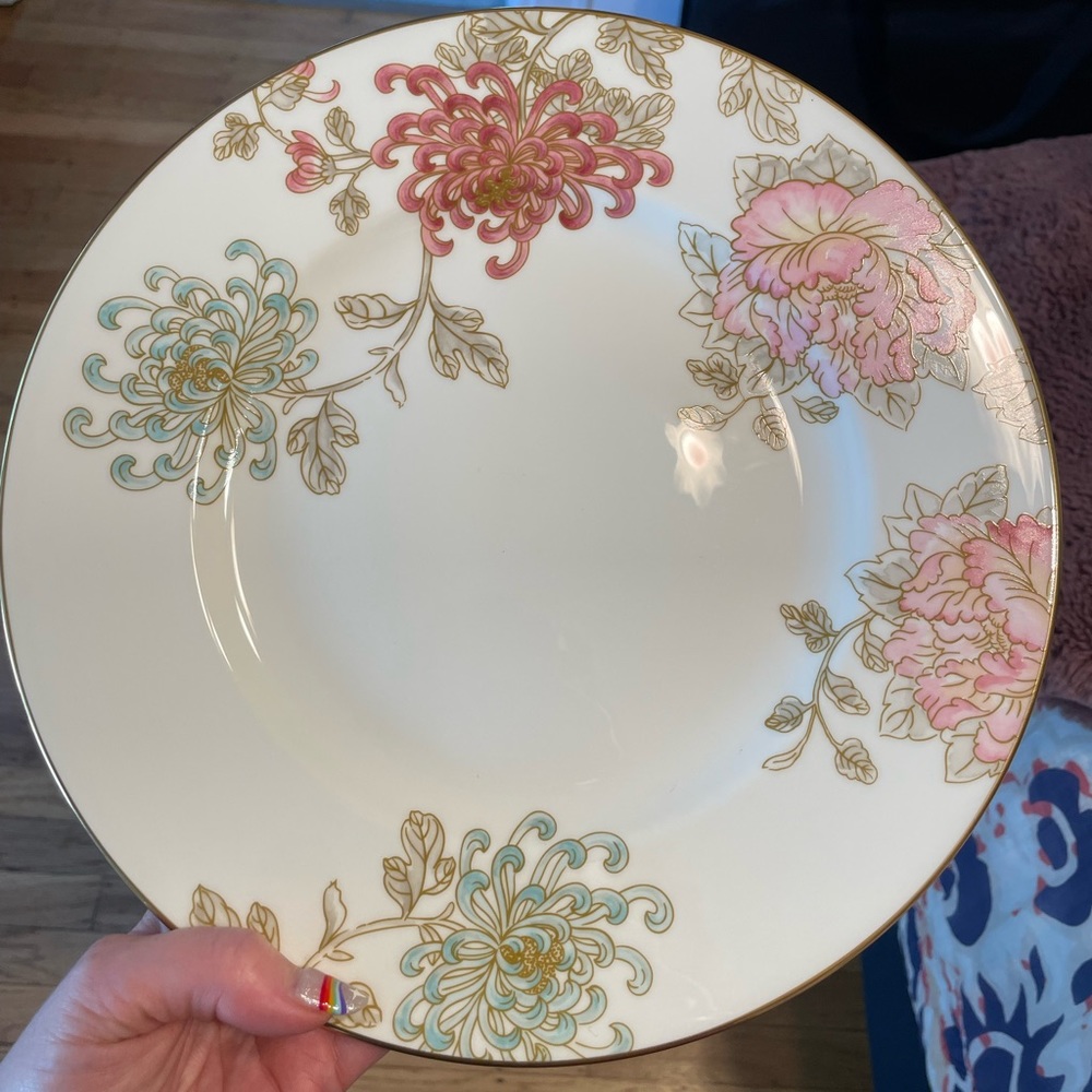 Marchesa by Lenox Painted Camellia dinner set (2 sets)